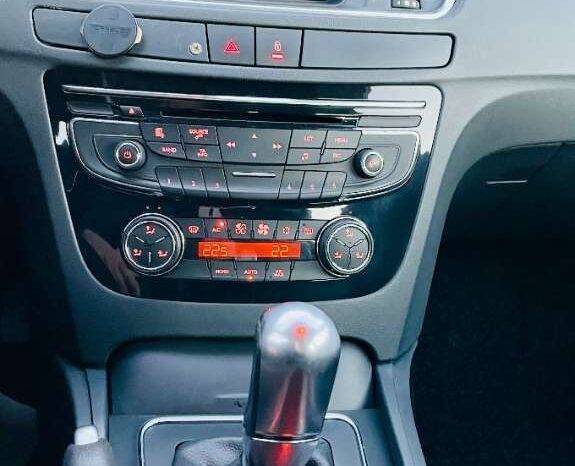 
								Peugeot 508 SW 1,6 e-HDI full									