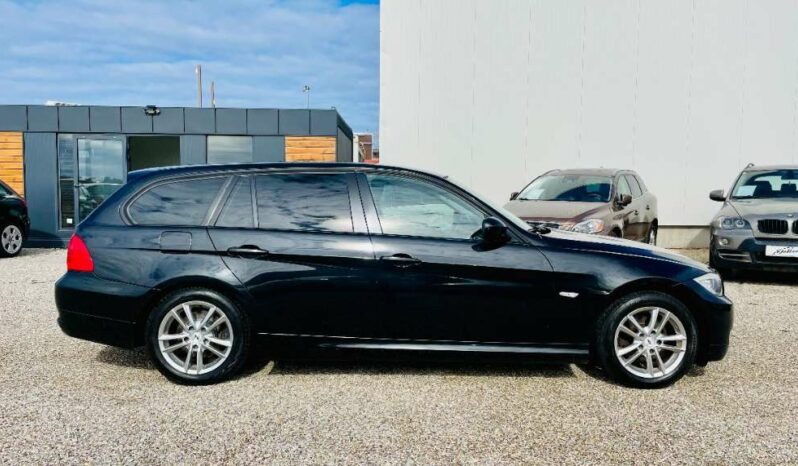 
								BMW 3er-Reihe 318i Touring full									