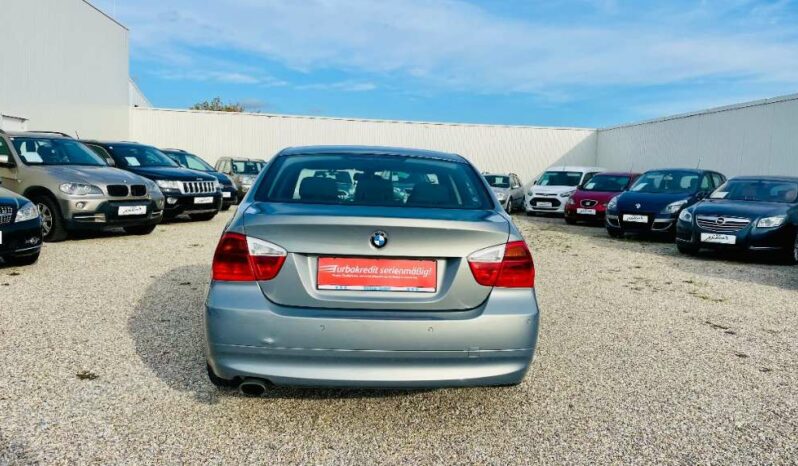 
								BMW 3er-Reihe ARBÖ Pickerl 08.2025 mit Überzug 318i Österreich-Paket full									