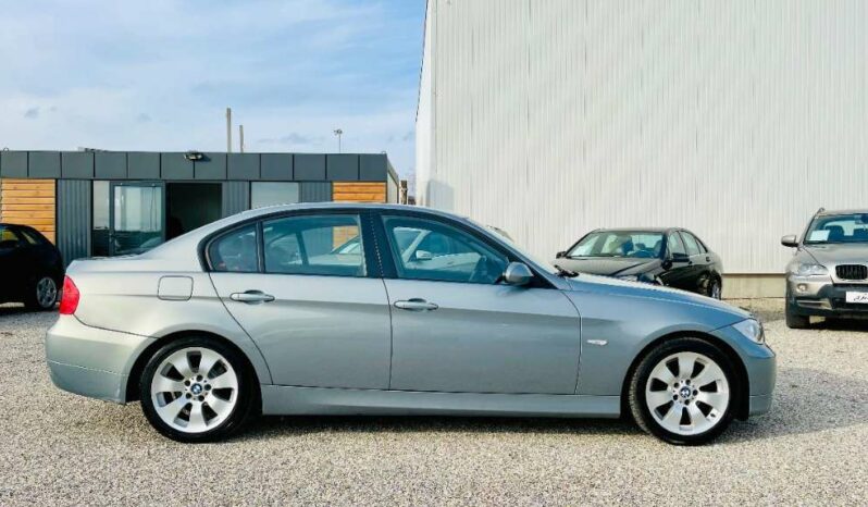 
								BMW 3er-Reihe ARBÖ Pickerl 08.2025 mit Überzug 318i Österreich-Paket full									