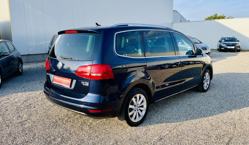 
								VW Sharan Sky BMT 2,0 TDI 4Motion ARBÖ Pickerl Kombi / Family Van full									