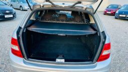 
										Mercedes-Benz C-Klasse C 200 T CDI full									