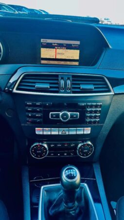 
										Mercedes-Benz C-Klasse C 200 T CDI full									