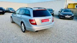 
										Mercedes-Benz C-Klasse C 200 T CDI full									