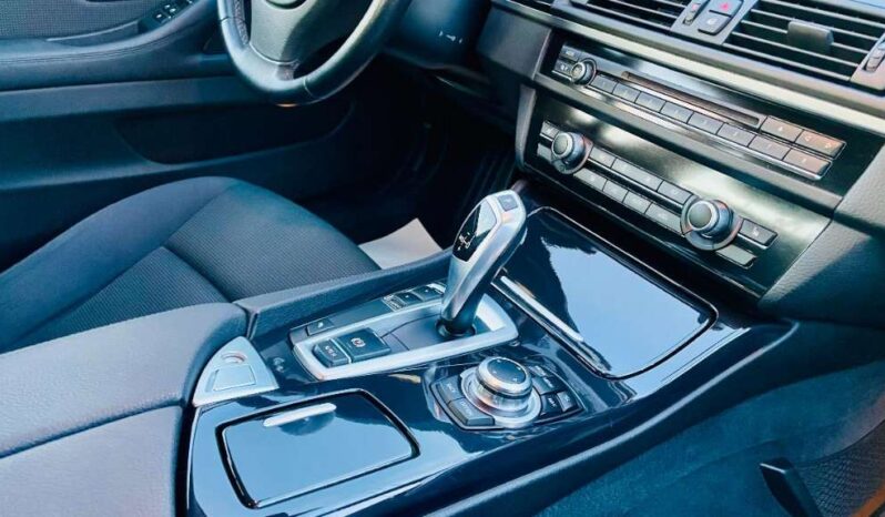 
								BMW 5er-Reihe 520d full									