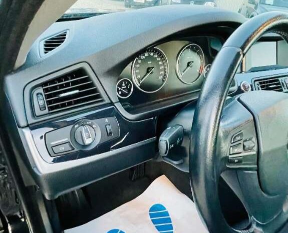 
								BMW 5er-Reihe 520d full									