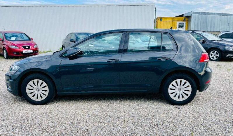 
								VW Golf 1,6 TDI SCR full									