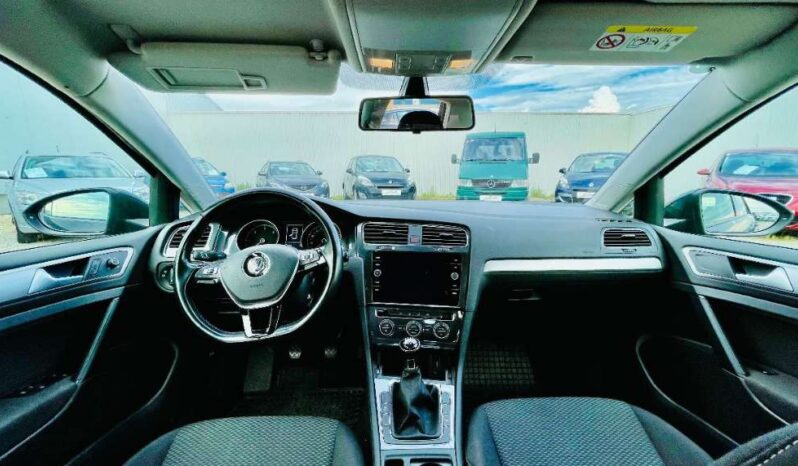 
								VW Golf 1,6 TDI SCR full									