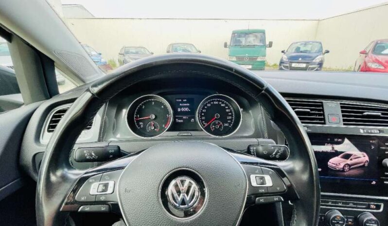 
								VW Golf 1,6 TDI SCR full									