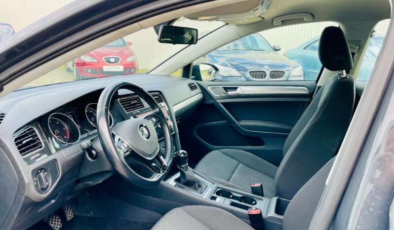 
								VW Golf 1,6 TDI SCR full									