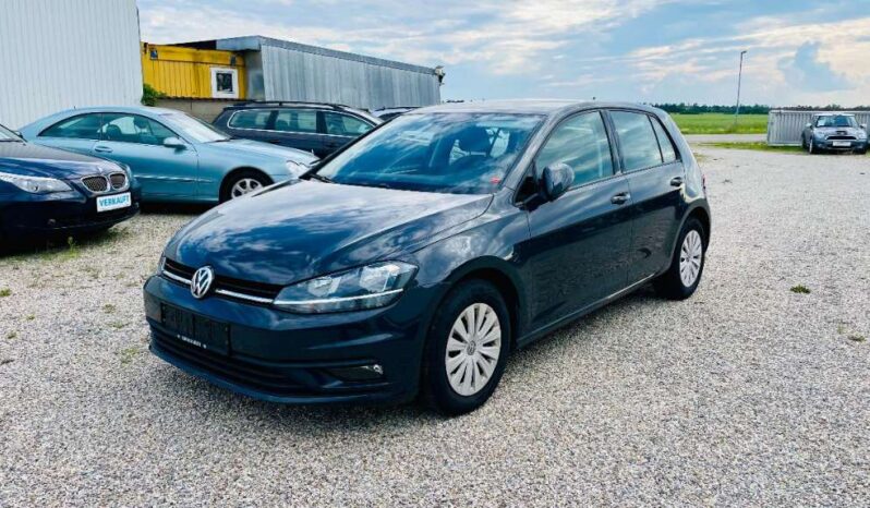 
								VW Golf 1,6 TDI SCR full									