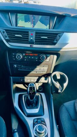 
										BMW X1 xDrive18d Automatik ARBÖ Pickerl full									
