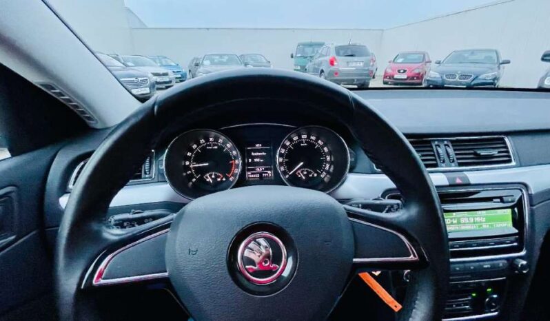 
								Skoda Superb Combi Ambition 2,0 TDI full									