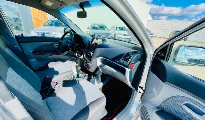 
								KIA Picanto 1,1i Cool Automatik full									