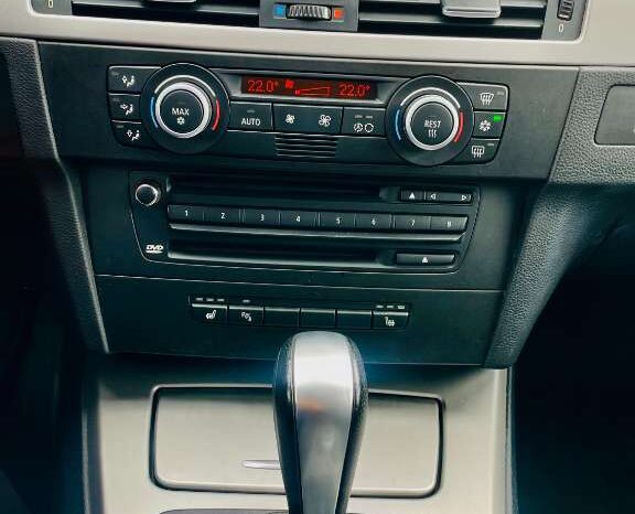 
								BMW 3er-Reihe Sitzheizung, Navi, Leder sitze full									