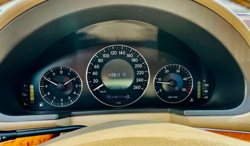 
								Mercedes-Benz E-Klasse E 220 Classic CDI Limousine full									