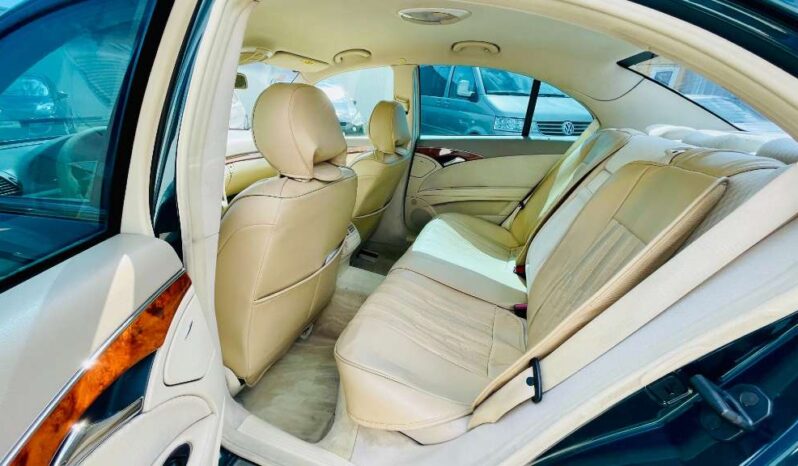 
								Mercedes-Benz E-Klasse E 220 Classic CDI Limousine full									