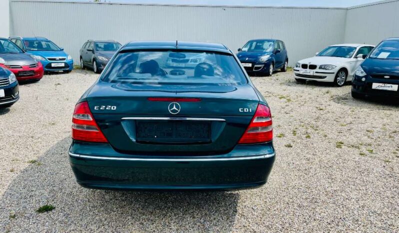 
								Mercedes-Benz E-Klasse E 220 Classic CDI Limousine full									