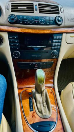 
										Mercedes-Benz E-Klasse E 220 Classic CDI Limousine full									