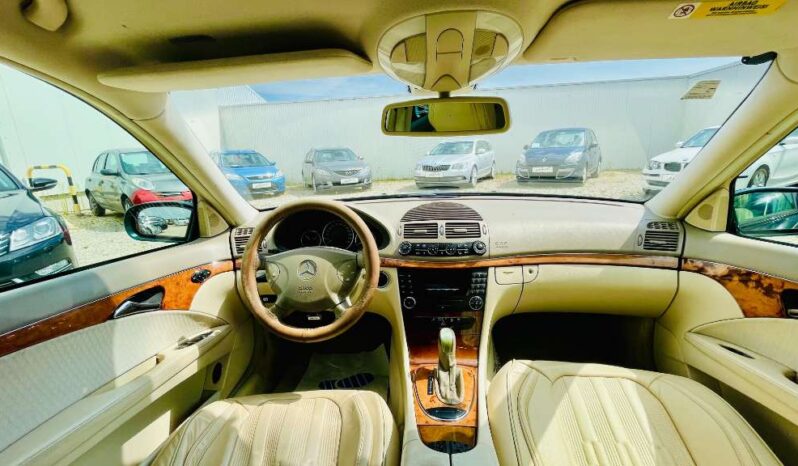 
								Mercedes-Benz E-Klasse E 220 Classic CDI Limousine full									