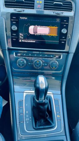 VW Golf Comfortline Automatik Navi full