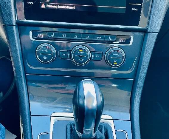 VW Golf Comfortline Automatik Navi full