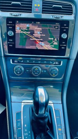 VW Golf Comfortline Automatik Navi full