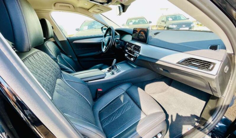 
								BMW 5er-Reihe Sitz Belüftung, Head-up Virtual Cockpit, 19zoll 540d 48 V Touring xDrive Aut. full									