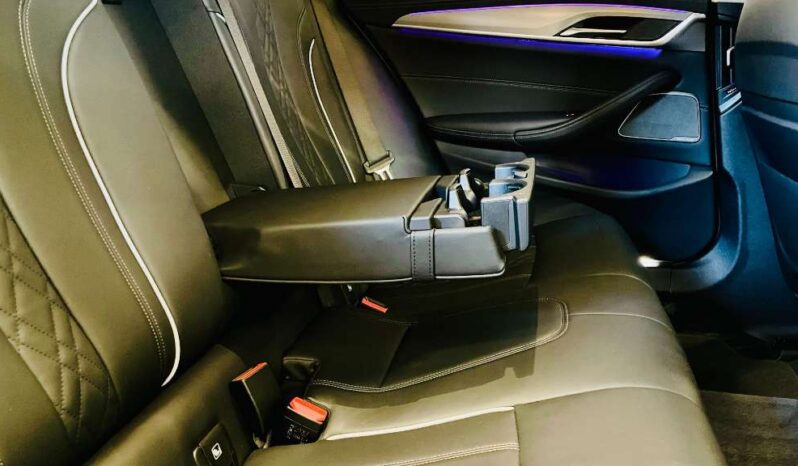 
								BMW 5er-Reihe Sitz Belüftung, Head-up Virtual Cockpit, 19zoll 540d 48 V Touring xDrive Aut. full									