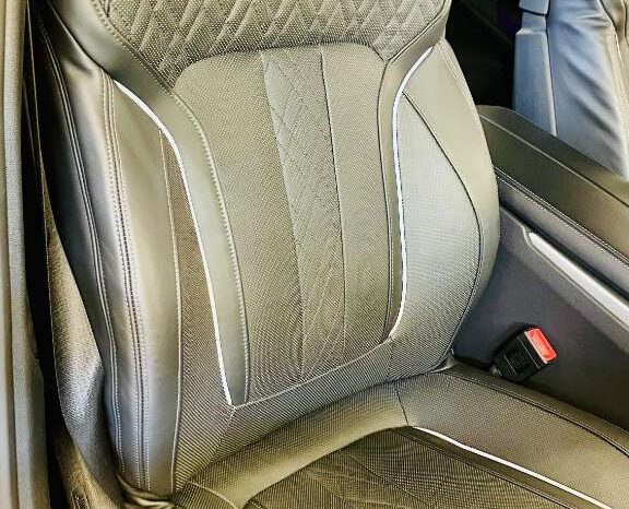 
								BMW 5er-Reihe Sitz Belüftung, Head-up Virtual Cockpit, 19zoll 540d 48 V Touring xDrive Aut. full									