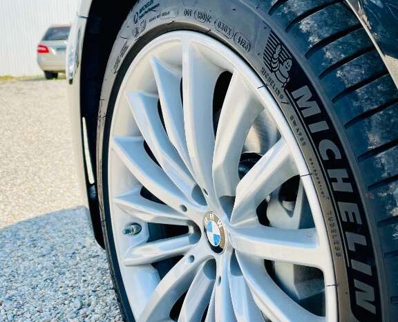 
								BMW 5er-Reihe Sitz Belüftung, Head-up Virtual Cockpit, 19zoll 540d 48 V Touring xDrive Aut. full									