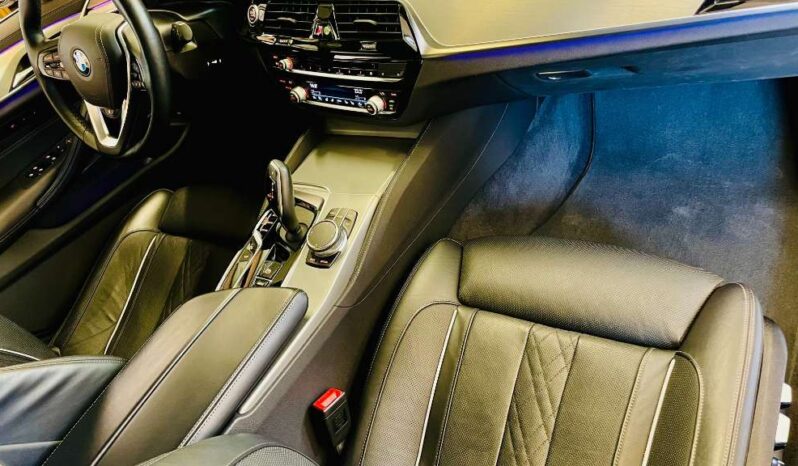 
								BMW 5er-Reihe Sitz Belüftung, Head-up Virtual Cockpit, 19zoll 540d 48 V Touring xDrive Aut. full									