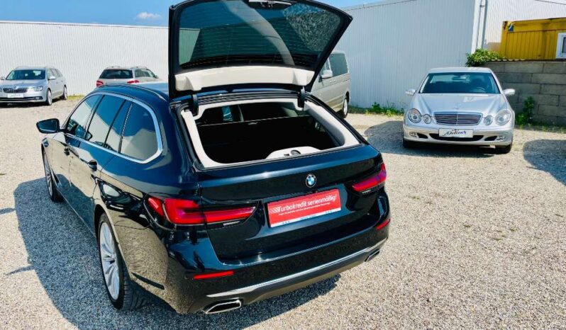 
								BMW 5er-Reihe Sitz Belüftung, Head-up Virtual Cockpit, 19zoll 540d 48 V Touring xDrive Aut. full									