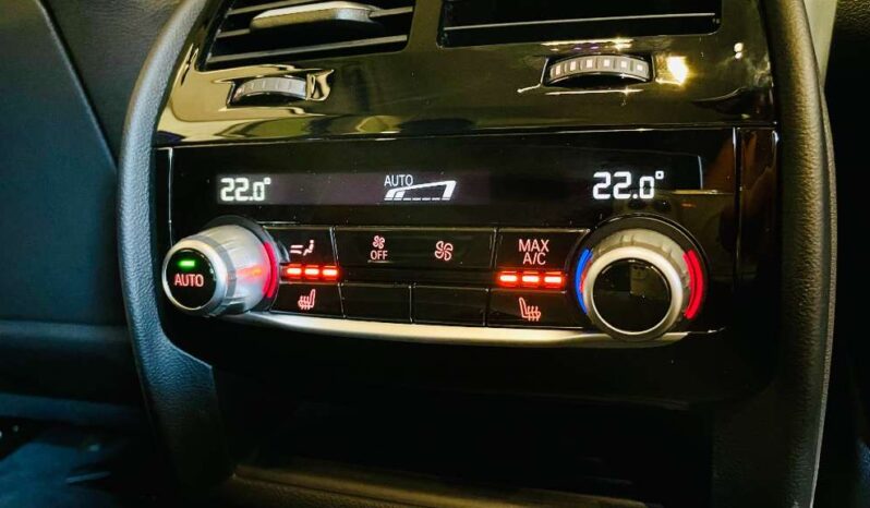 
								BMW 5er-Reihe Sitz Belüftung, Head-up Virtual Cockpit, 19zoll 540d 48 V Touring xDrive Aut. full									