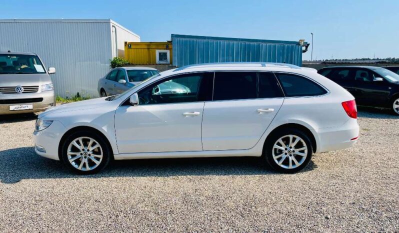 Skoda Superb Combi 4×4 Ambition 2,0 TDI CR full