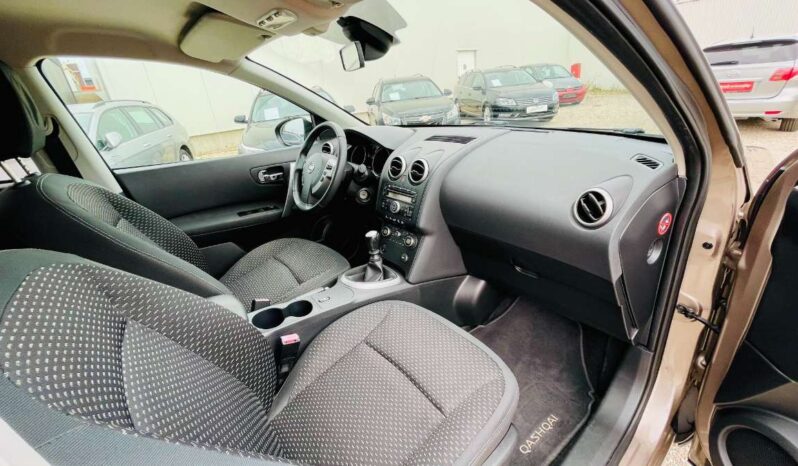 Nissan Qashqai ARBÖ Überprüfung 08.2026 Service Heft full