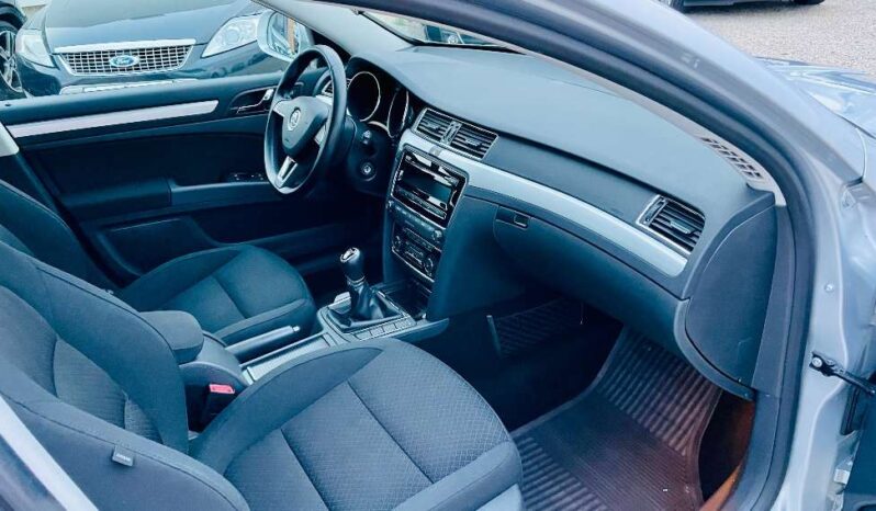 Skoda Superb Erstbesitz ARBÖ Pickerl full