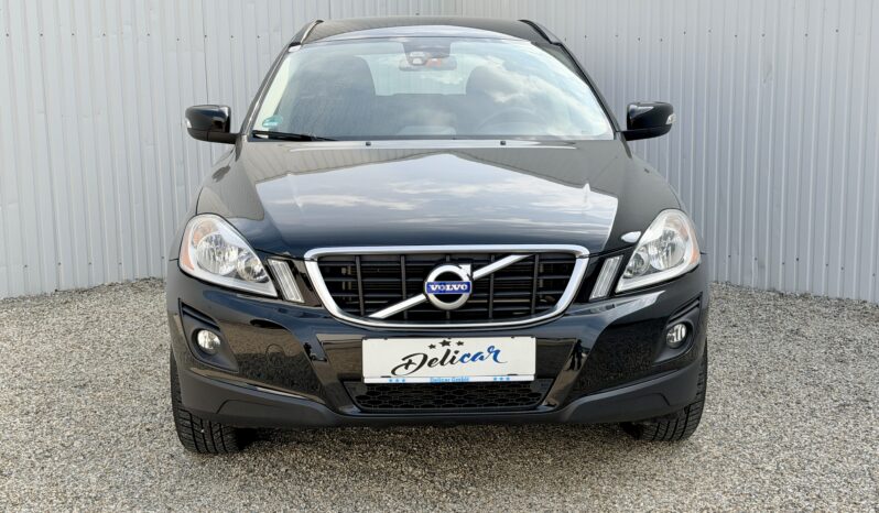 
								Volvo XC60 2.4 D5 Kinetic AWD full									
