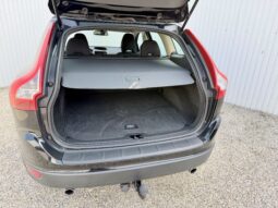 
										Volvo XC60 2.4 D5 Kinetic AWD full									