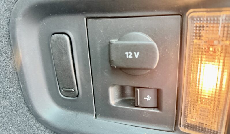 
								Volkswagen Sharan 2.0 TDI Comfortline BlueMotion full									