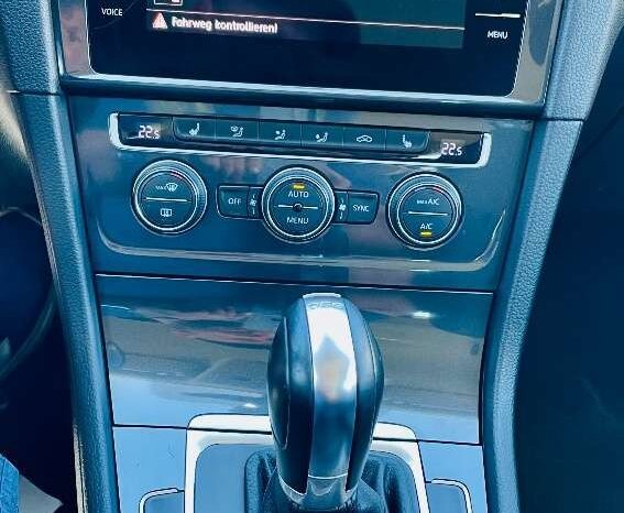 
								Volkswagen Golf VII 1.4 TSI Comfortline BlueMotion full									