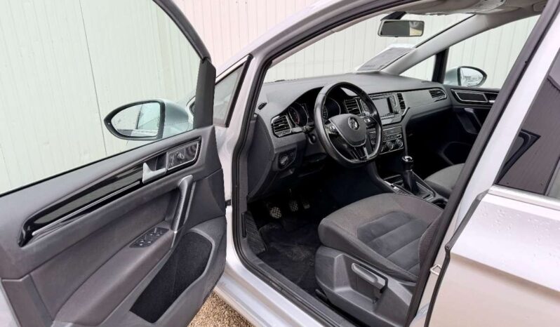 
								VW Golf Sportsvan Highline full									