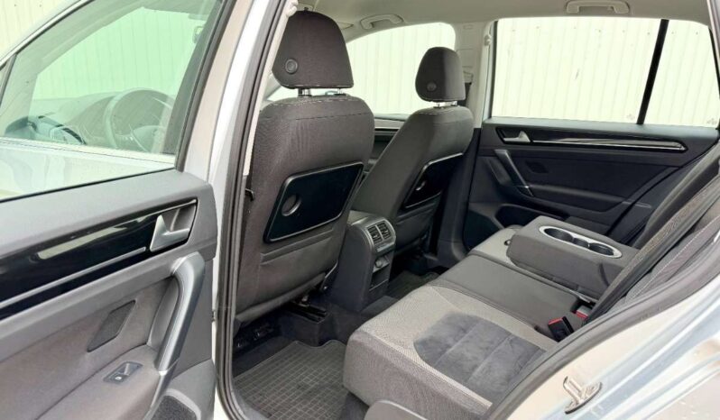 
								VW Golf Sportsvan Highline full									