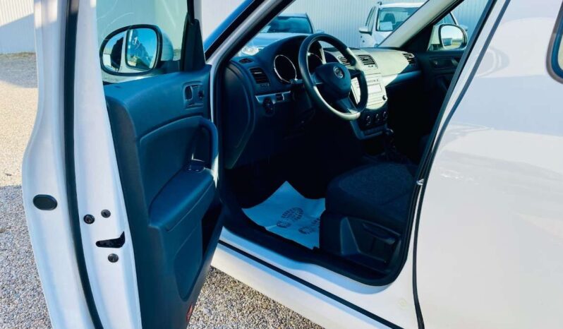 
								Skoda Yeti  TSI Active full									