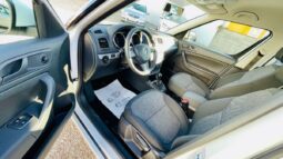 
										Skoda Yeti  TSI Active full									