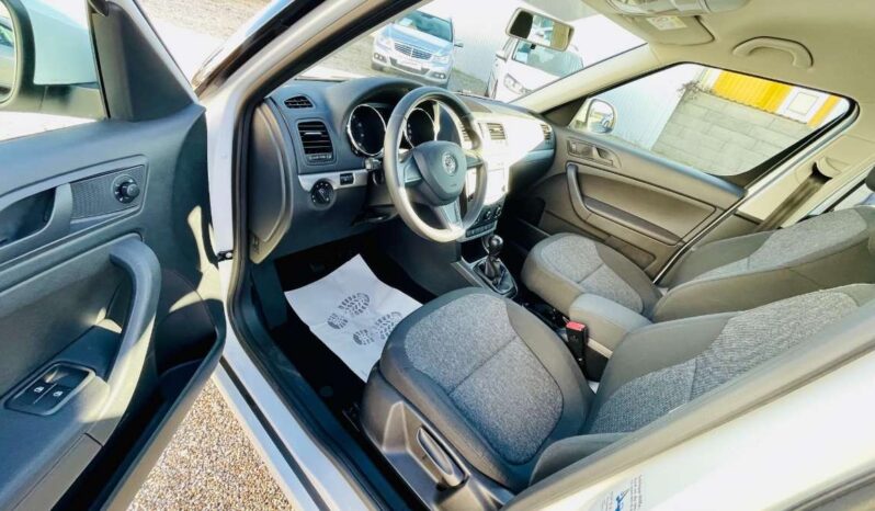 
								Skoda Yeti  TSI Active full									