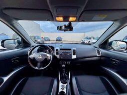 
										Mitsubishi Outlander 2.2 DI-D Instyle 4WD full									