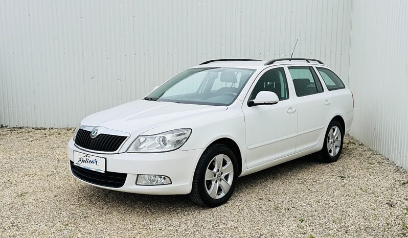 
								Skoda Octavia Combi 1,6 Elegance TDI full									