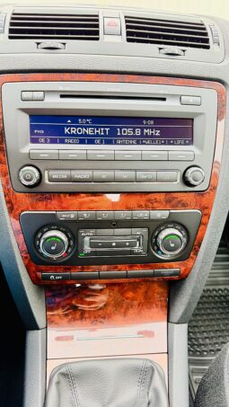 
										Skoda Octavia Combi 1,6 Elegance TDI full									