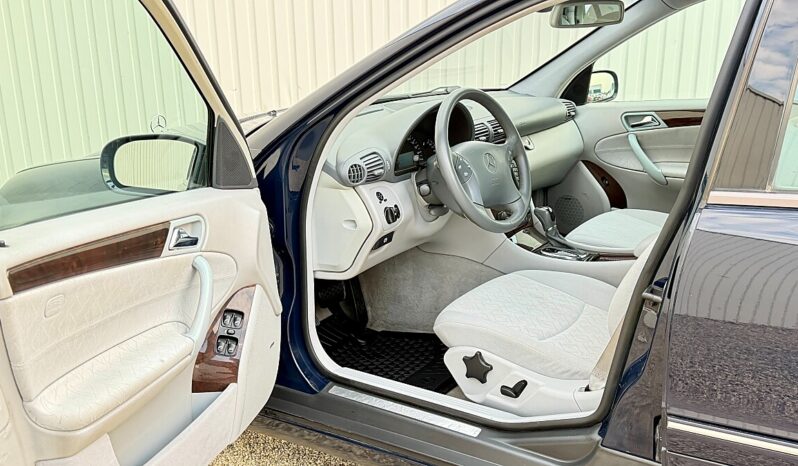 
								Mercedes-Benz C-Klasse C 200 Kompressor T Elegance full									